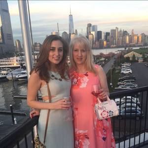 Meet your Posher, Claire